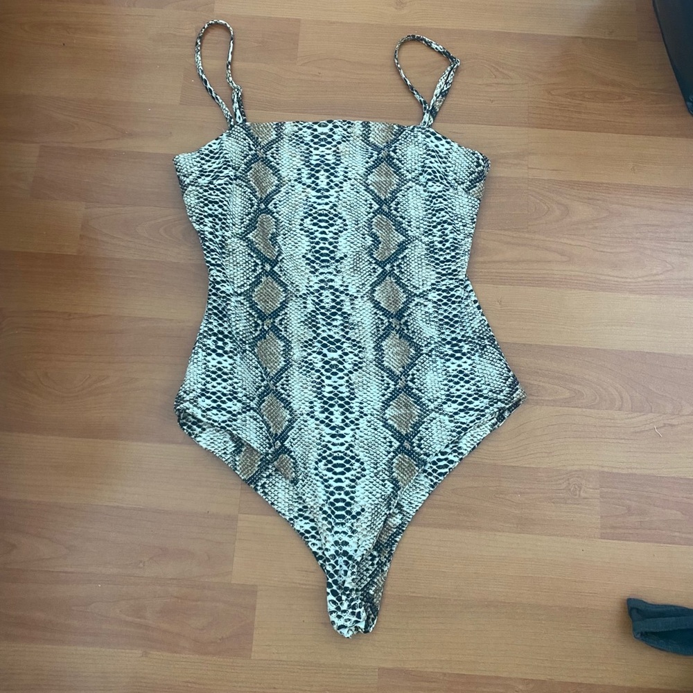 Princess polly vinny snakeskin bodysuit